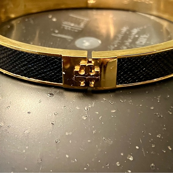 Tory Burch - 1/2” Black Leather Inlay Gold Hinged Bracelet - Picture 7 of 10